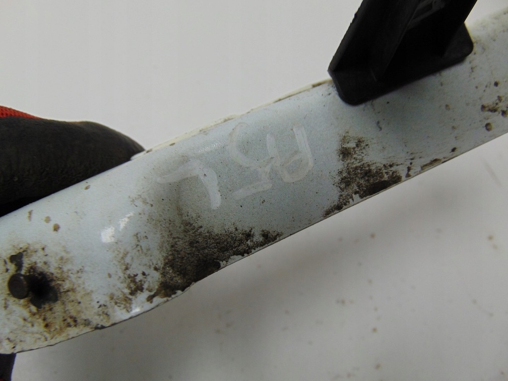 фото №9, Кронштейн крыла кронштейн левый audi a5 8t0821135c