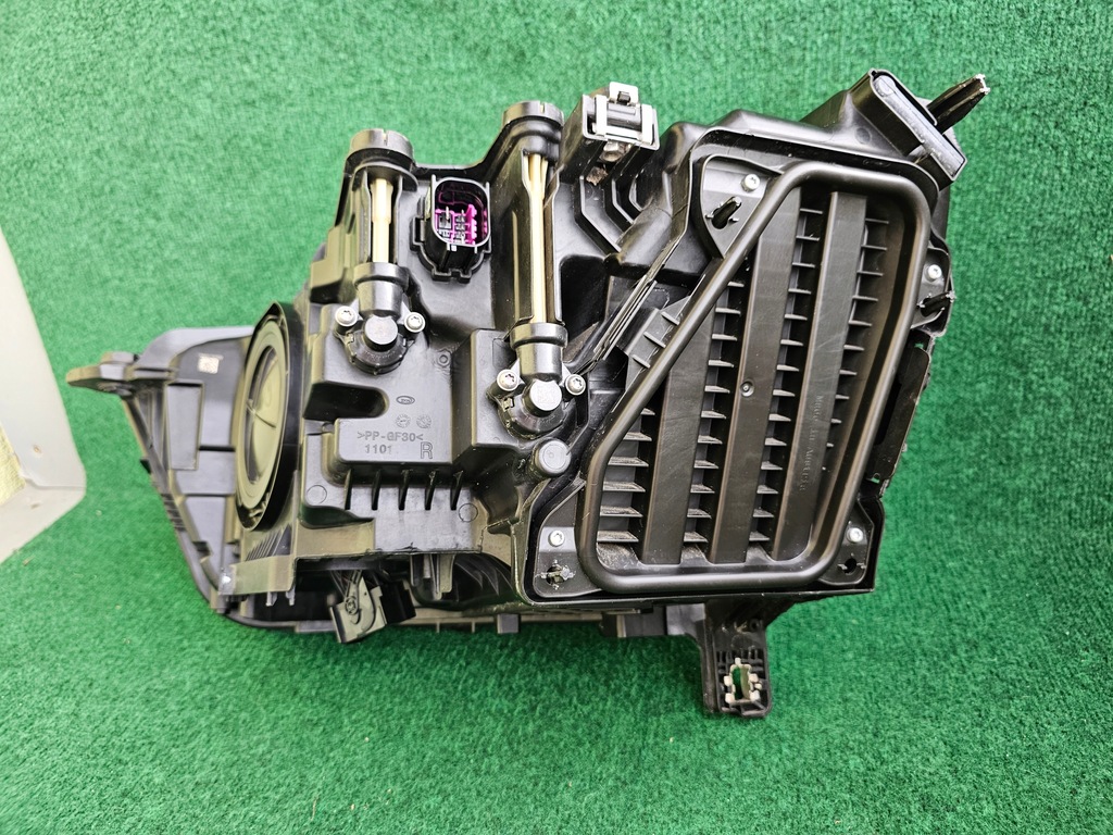 фото №11, Лампа лампы audi q3 matrix 83a941035 83a941036 левая правая перед europa