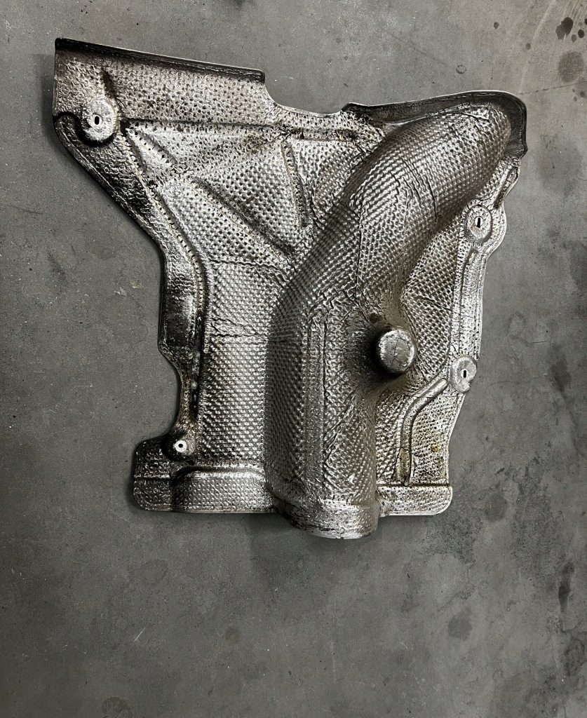 фото №1, Лист защита тепловая mercedes c-klasa w206