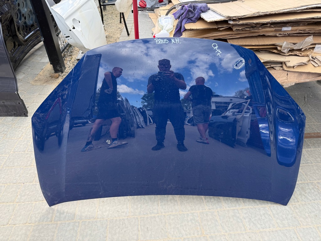 фото №1, Toyota prius v 5 2023- капот