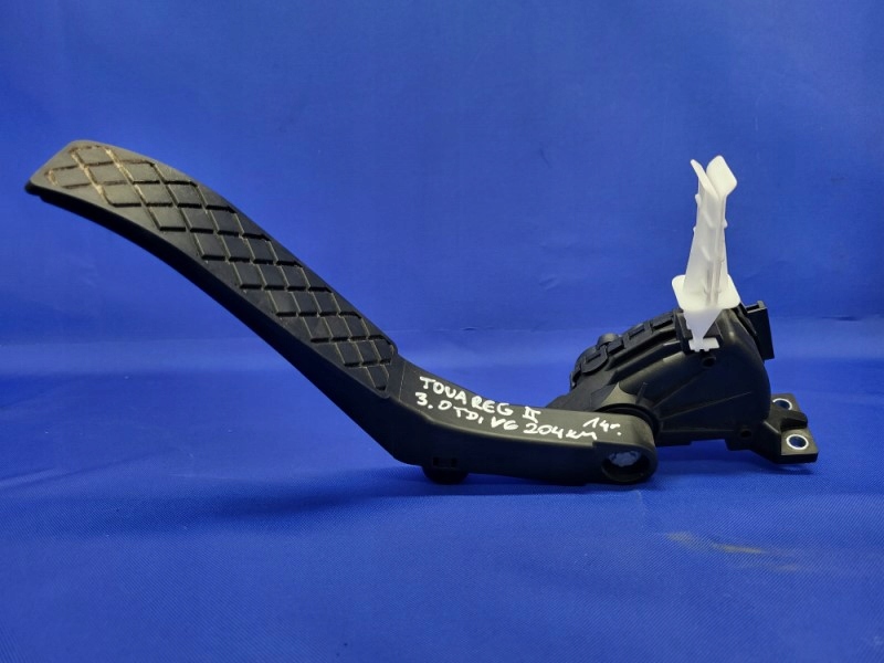 Купити Потенціометр педаль газу vw touareg ii 3.0 tdi