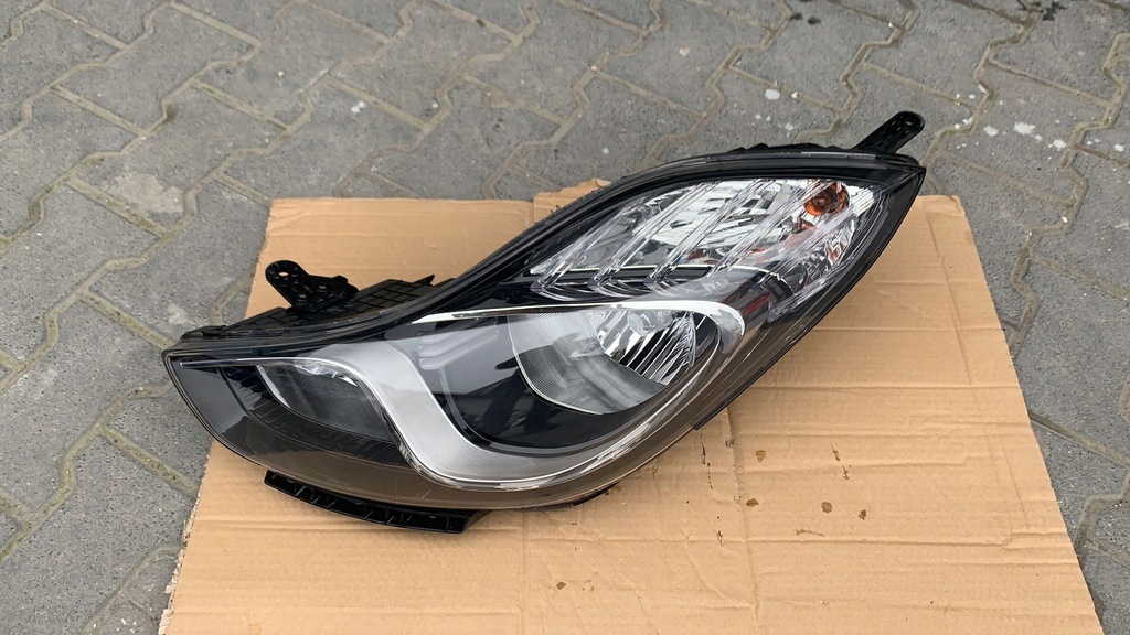 фото №1, Hyundai ix20 2011- лампа левая обычная