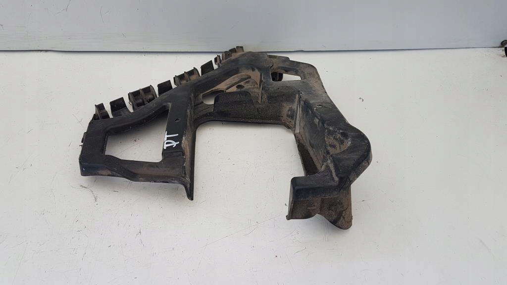 фото №3, Renault оригінальний номер 8200016791 напрямна бампера