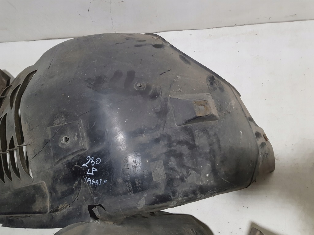 Підкрилок лівий перед mercedes sl r230 w230 2306901330 2306980530 Доставка