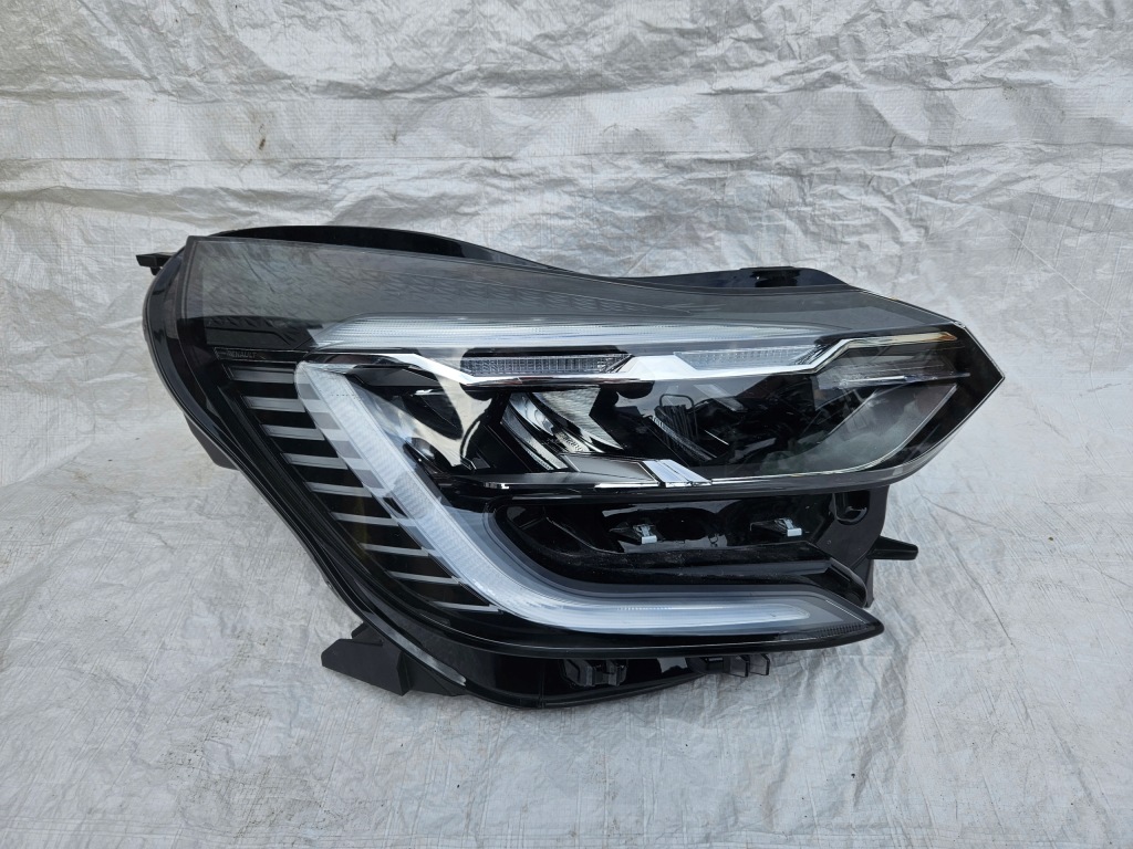 фото №1, Renault captur ii 19- лампа правая full led 260104900r