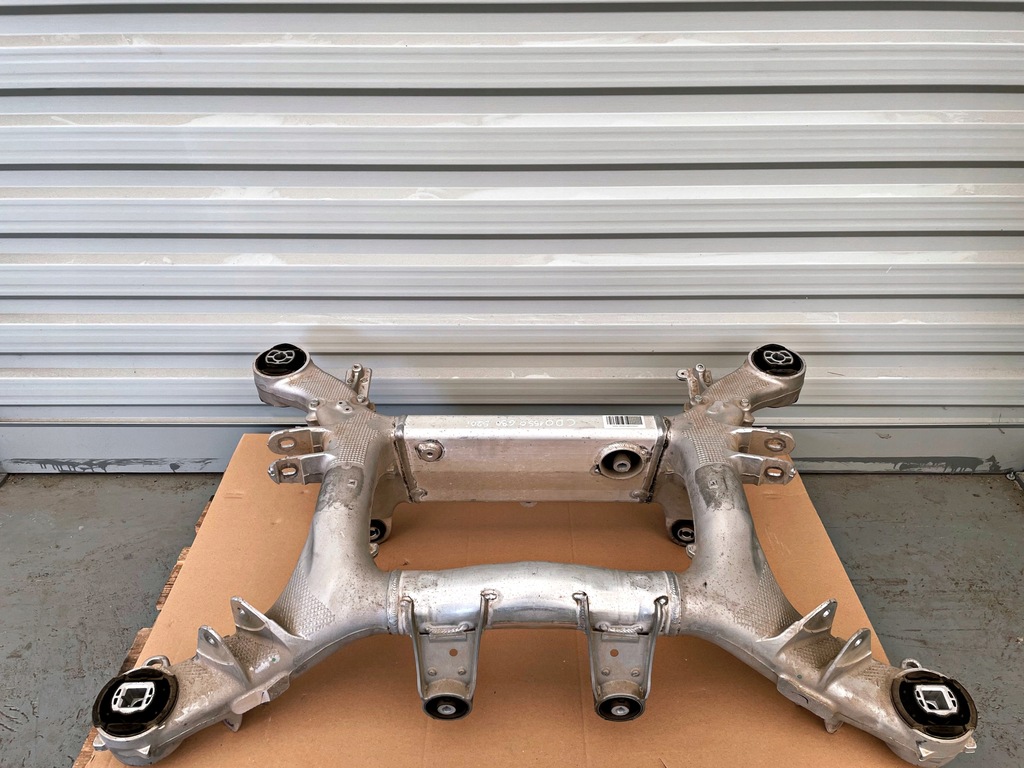 фото №1, Bmw g30 g11 підрамник балка задня 6861201