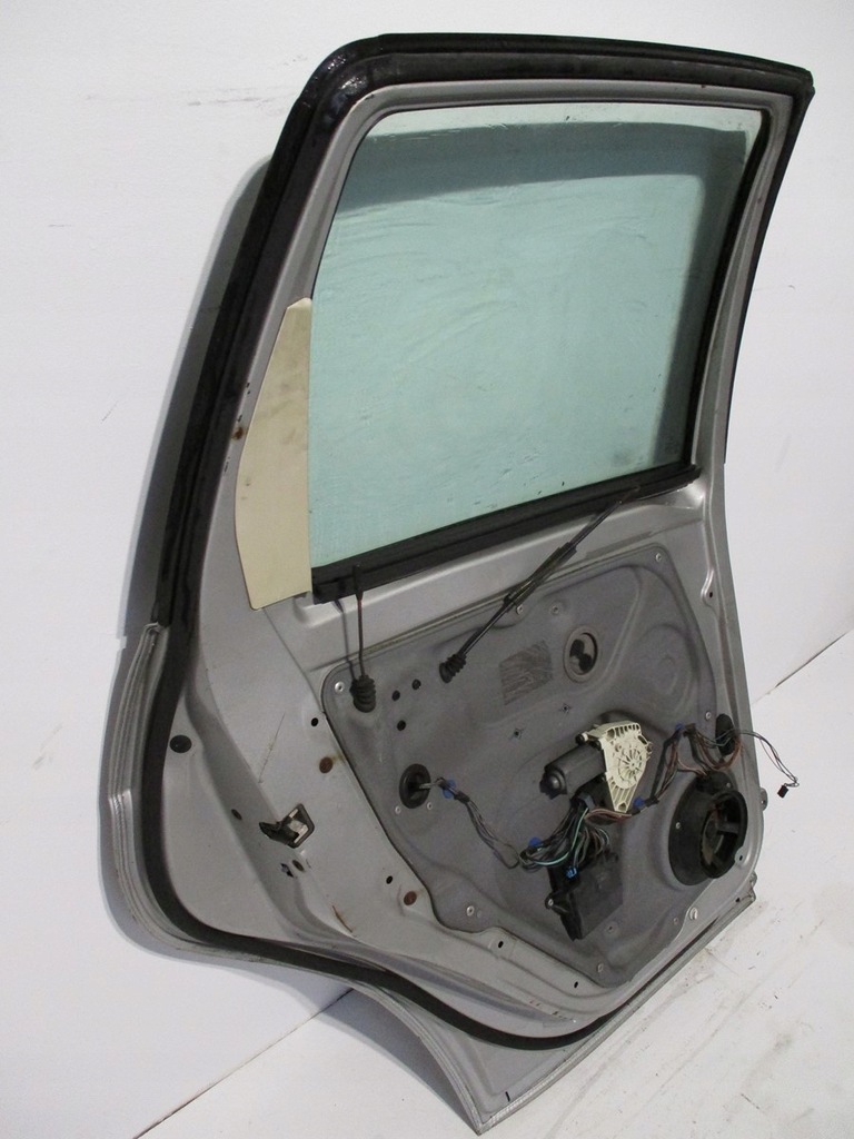 фото №10, Дверь левая задние mercedes 169