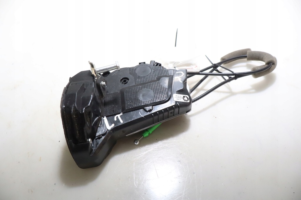 фото №1, Замок левый задняя дверь toyota yaris iv cross