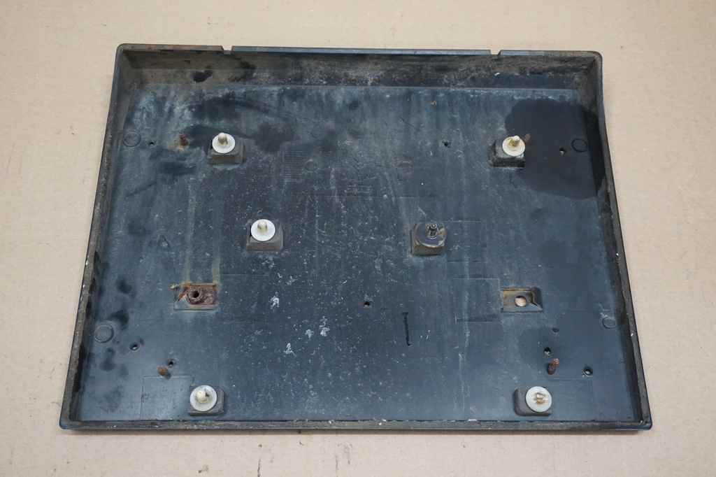 фото №7, Pajero pinin накладка кронштейн номерного знака