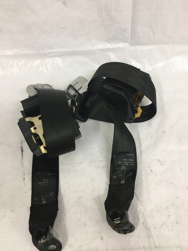 фото №1, Pas безопасности левый задняя new beetle 1c0857805a