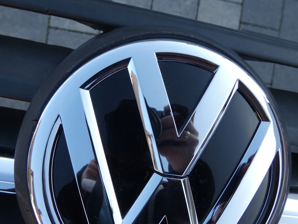 фото №9, Бампер, решітка права volkswagen caddy 2k5