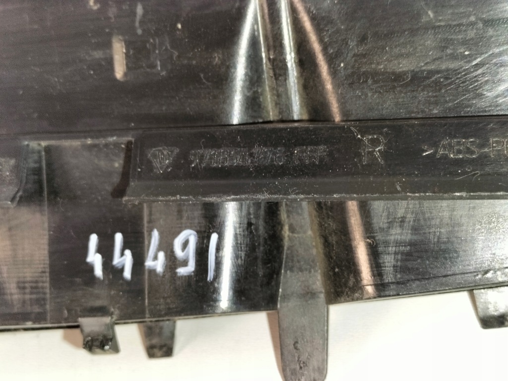 фото №5, Решітка радіатора впуск решітка nakadka крила перед права porsche panamera ii 971 16-