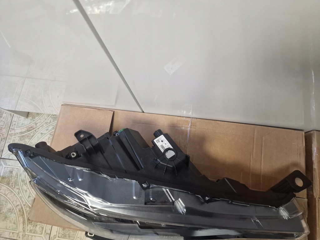 Maserati levante full led європа  повний ліхтарі Зі Шроту