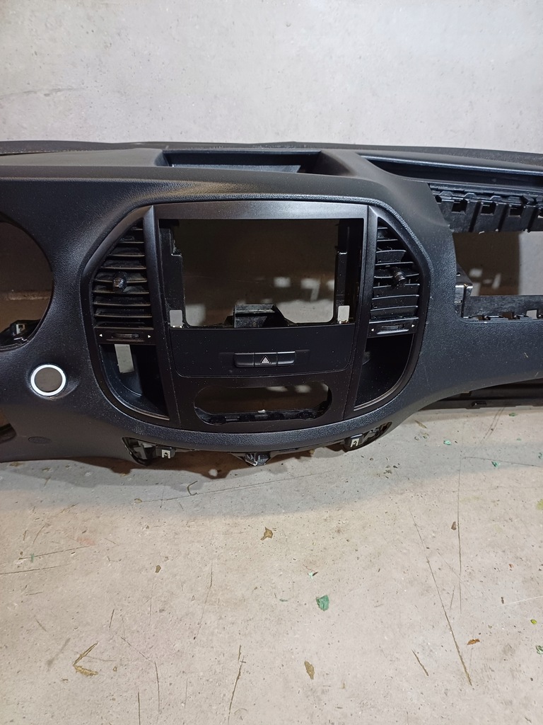 фото №5, Консоль mercedes vito w447