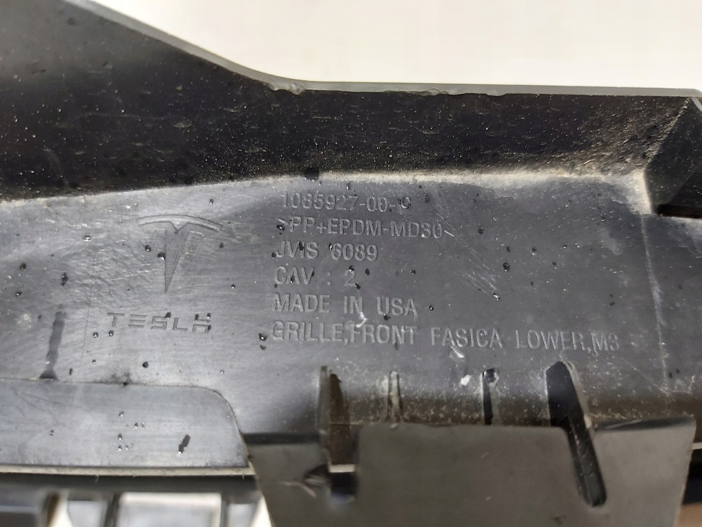 фото №7, Решітка заглушка середня бампера tesla model 3