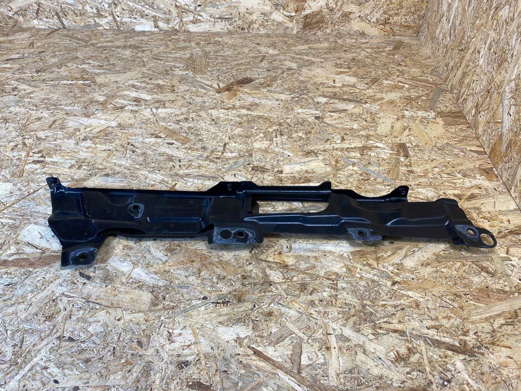 фото №13, Кронштейн кронштейн крыла левый land rover discovery v l462 hy32-16151-ab