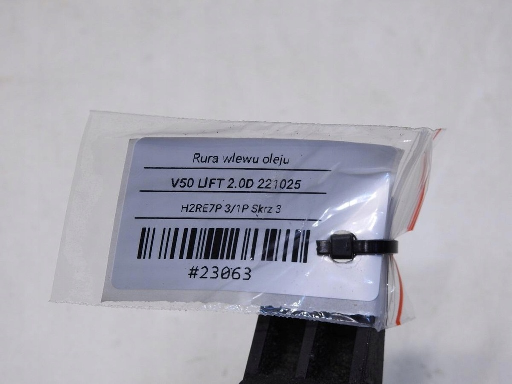 фото №9, Заливная горловина масла вентиляция картера volvo v50 2.0 d 9654733980