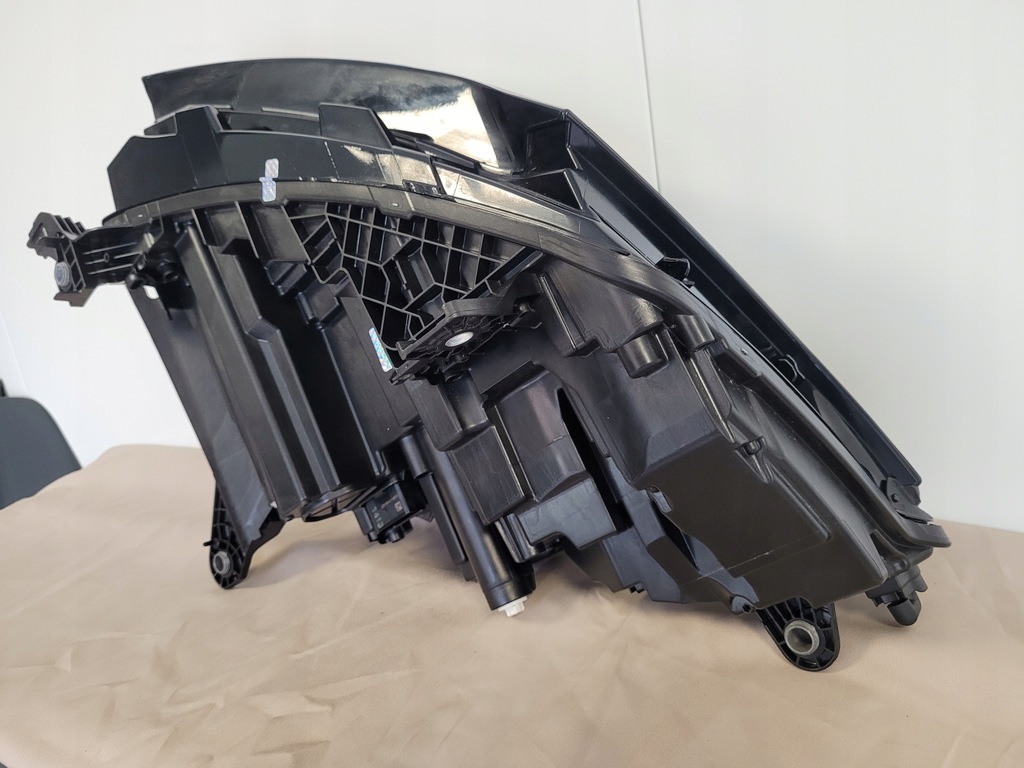 фото №12, Лампа передняя левая фара левый skoda enyaq 5lb 5lb941015g europa