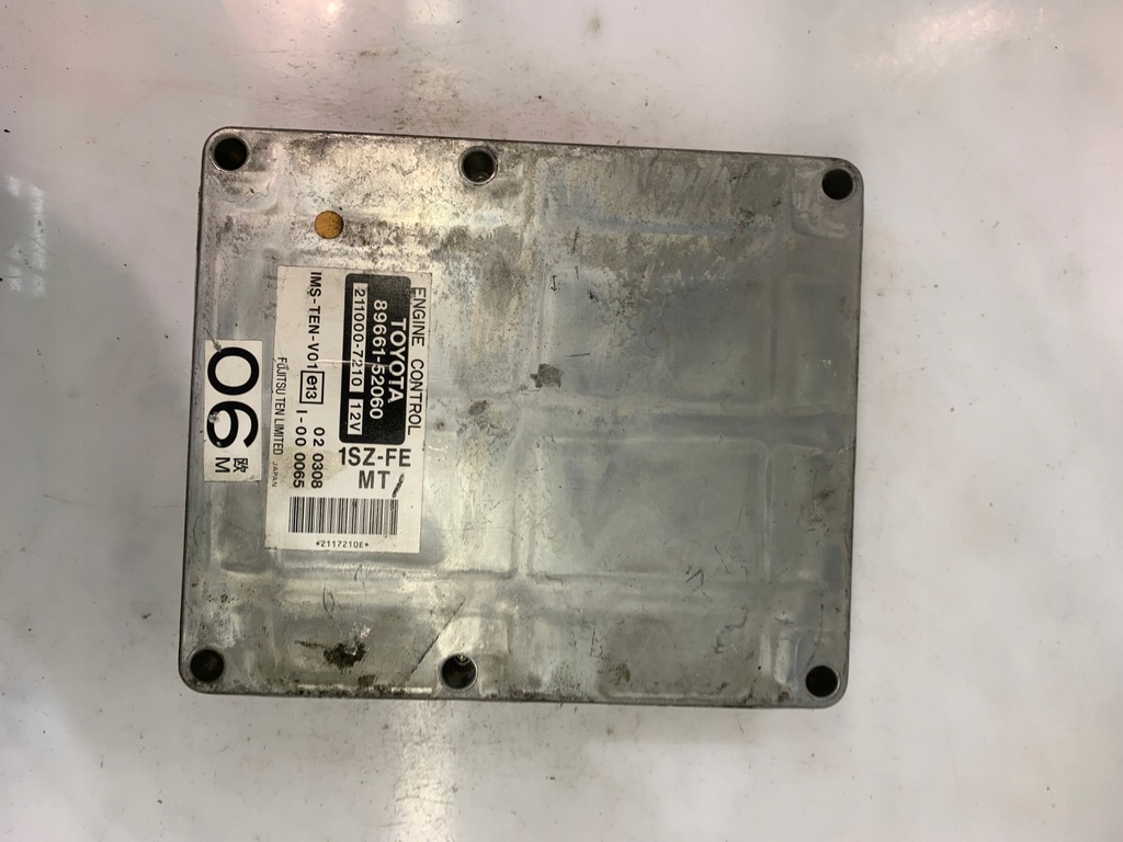 фото №1, Бортовой компьютер двигателя toyota 89661-52060