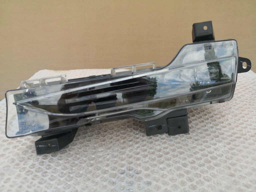 Купити Tesla model 3 протитуманна фара led лівий b.ładny