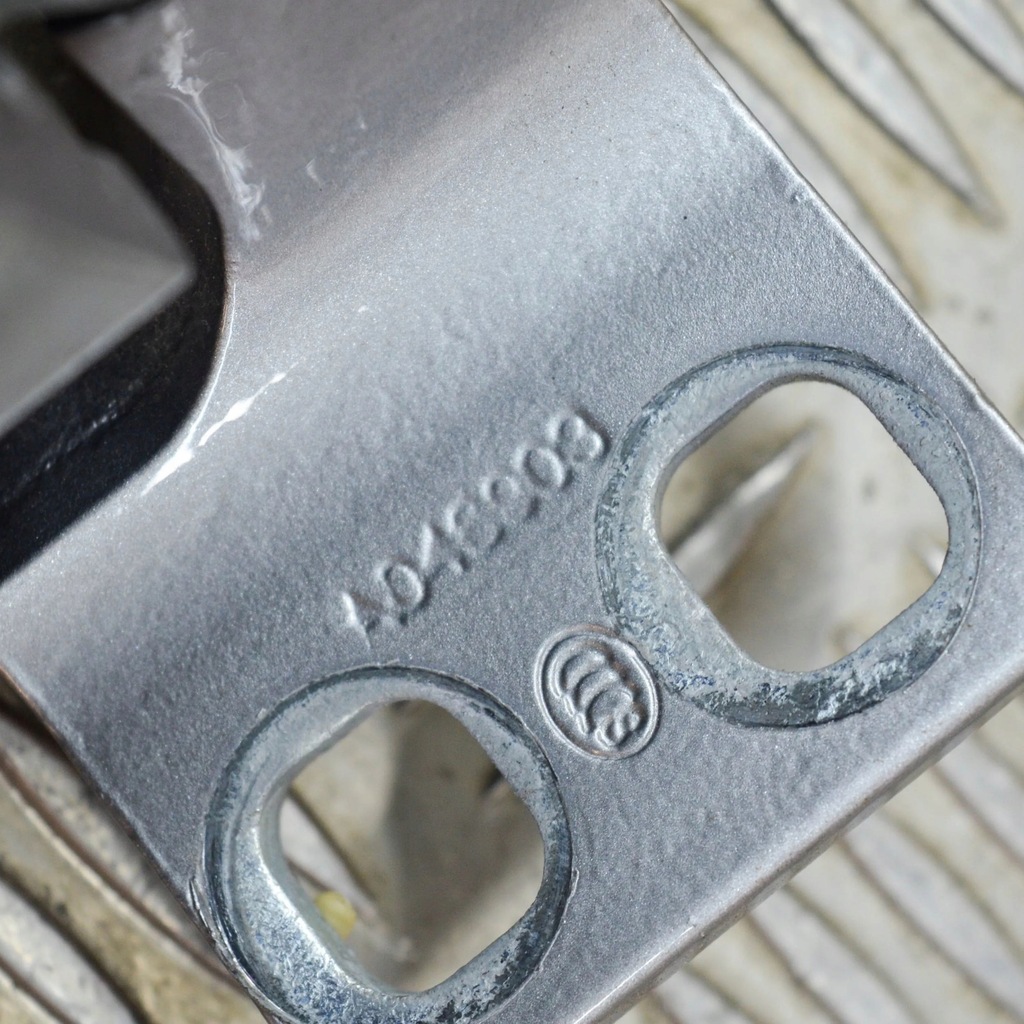 фото №6, Maserati ghibli 2015 ліва сторона петля нижній двері задніх