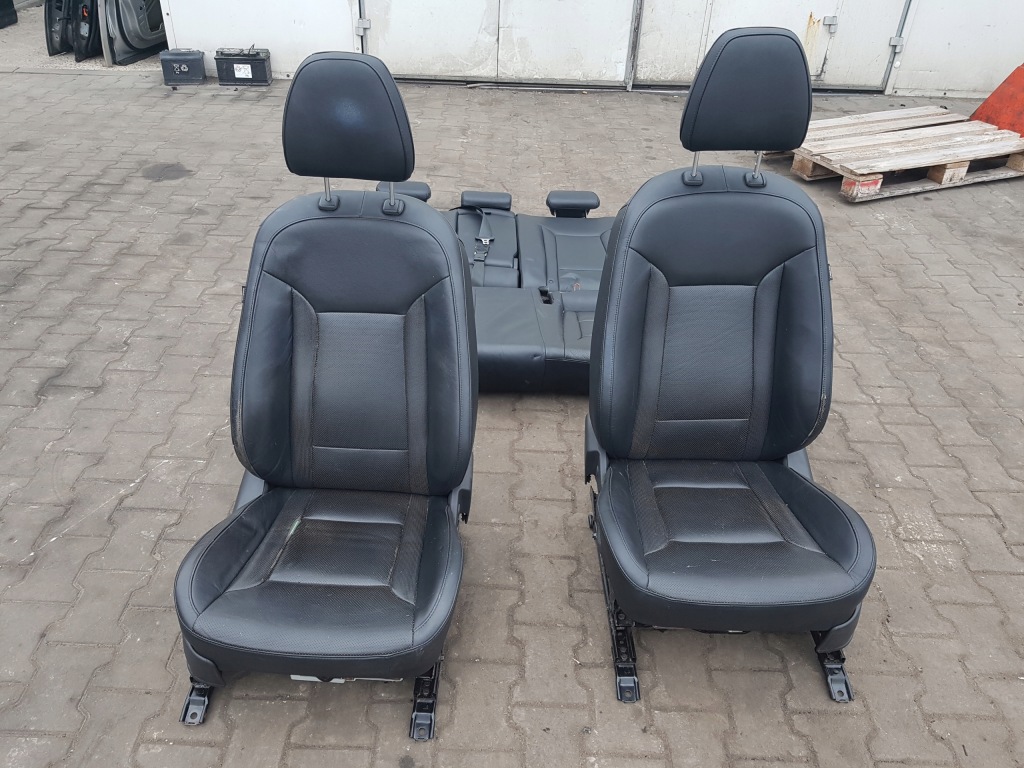 фото №1, Hyundai i40 11-14r kombi сиденья кожаный заднее сиденье