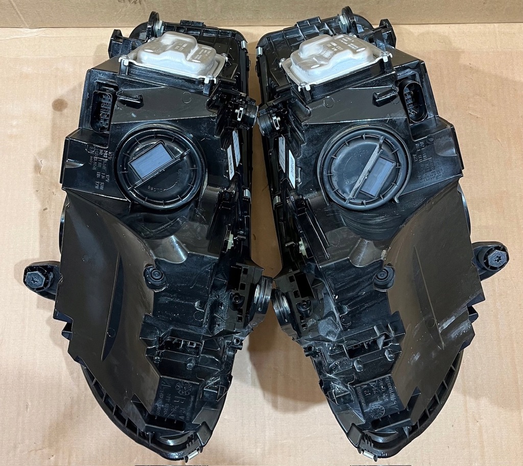 фото №10, Idealny kpl.przod mercedes c c300 w206 led w колір 040 22r 1