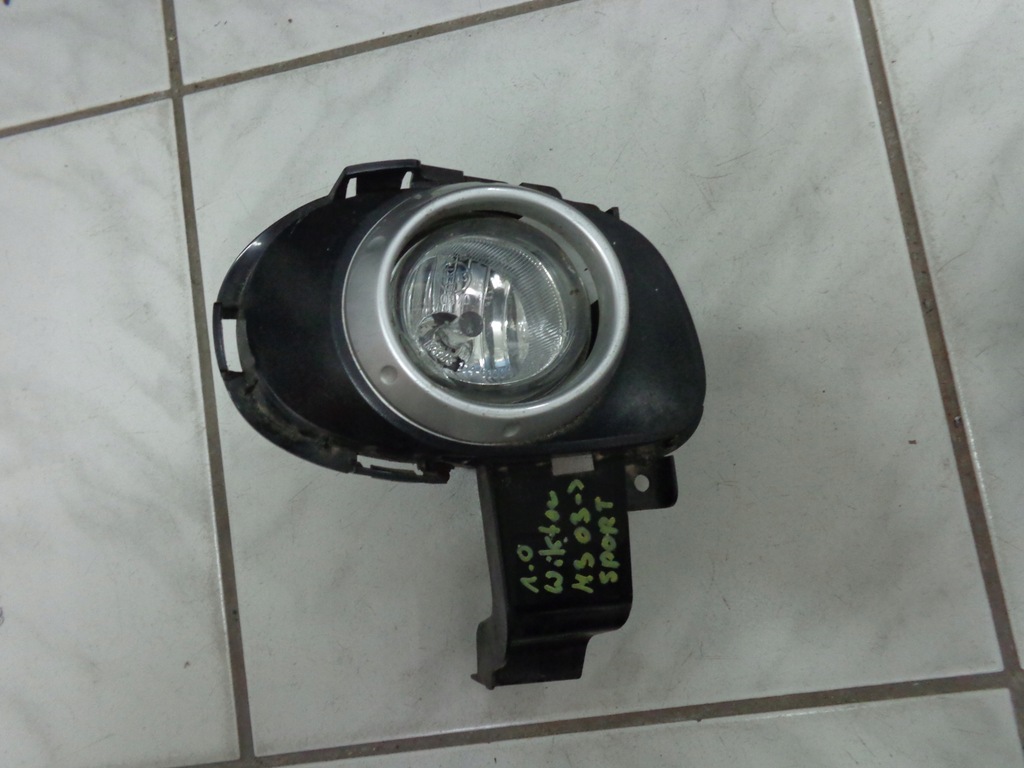 фото №1, Mazda 3 2003-2006 перед решітка права sport