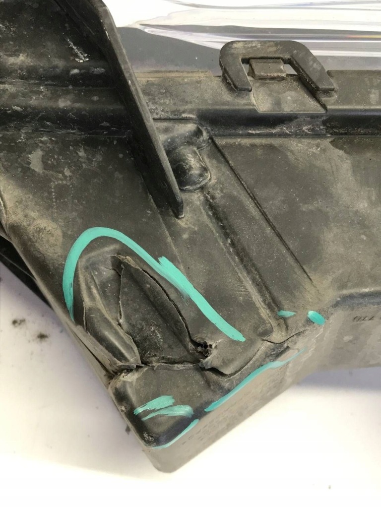 Tesla model 3 y протитуманна фара передній лівий 1624797-00-a в Україні