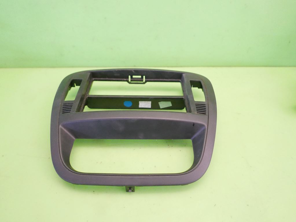 фото №3, Рамка радіо панелі панель приладів citroen c3 i phii 05-09