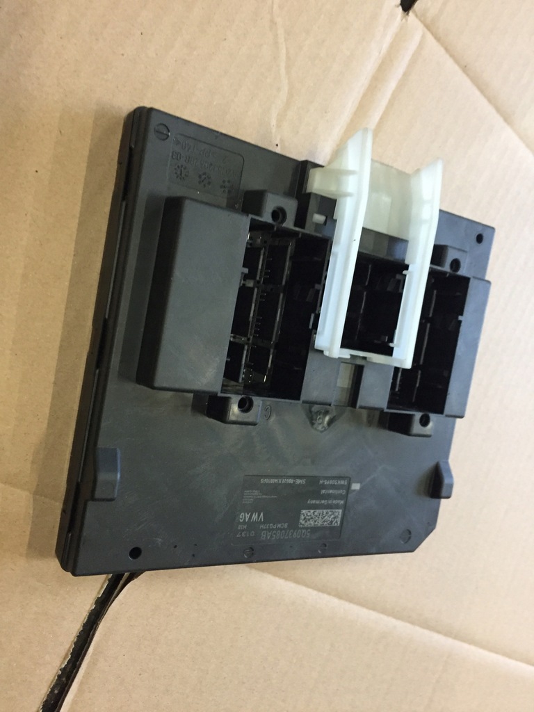 фото №8, Audi a3 8v модуль блок керування комфорту 5q0937085ab