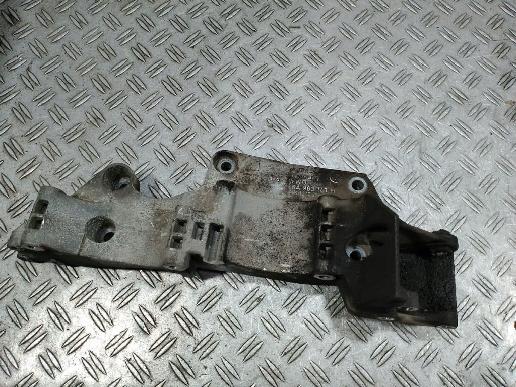 фото №1, Кронштейн генератора audi a3 8l 06a903143h 1.6