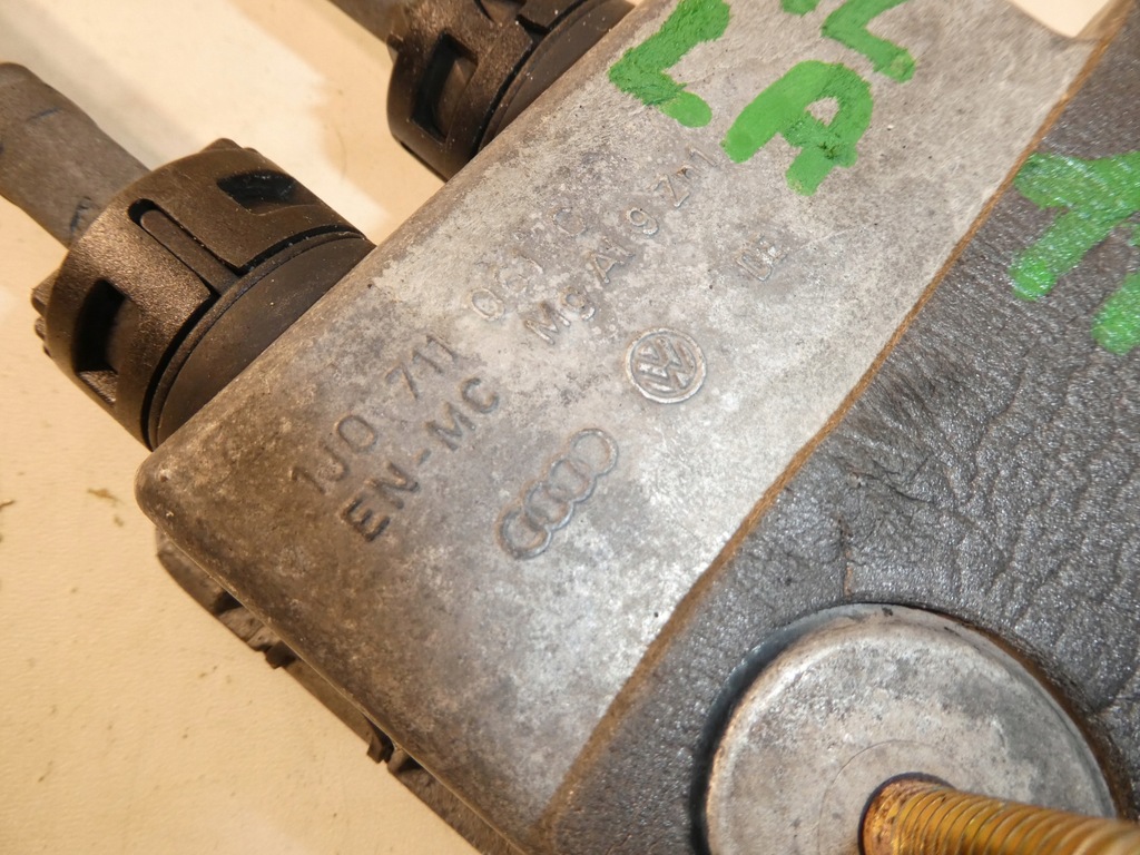 фото №7, Seat выборщик передач 5b домкрат тросы 1j0711061c