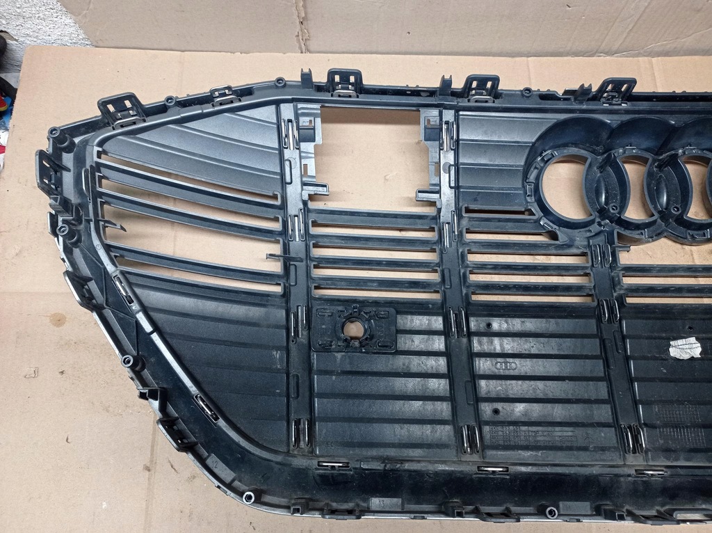 фото №15, Решітка радіатора решітка радіатора audi e-tron 4ke853651