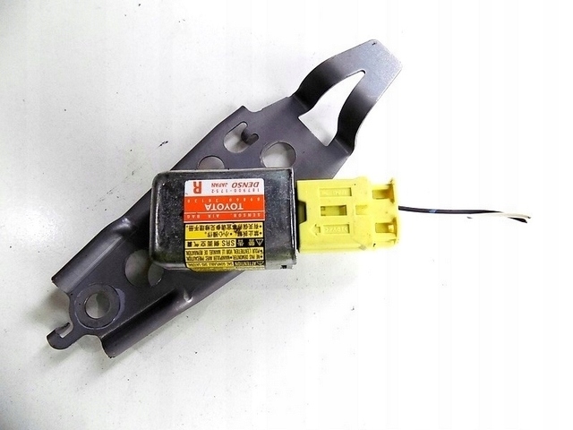 фото №1, Lexus gs iii 05-12 модуль датчик подушка безпеки 89860-30130