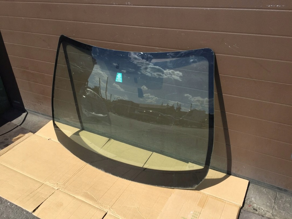 фото №1, Стекло передняя dacia lodgy 2012r