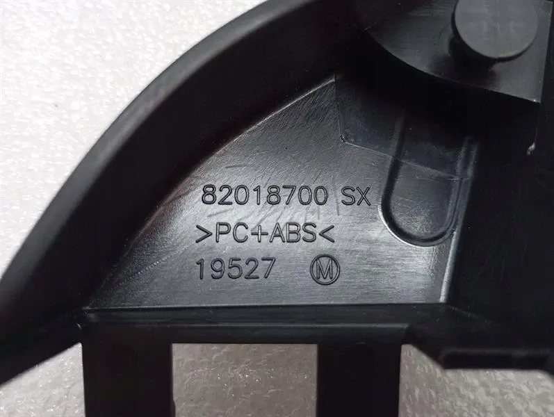 Ferrari f151m 82018700 door inner cover triangle Киев