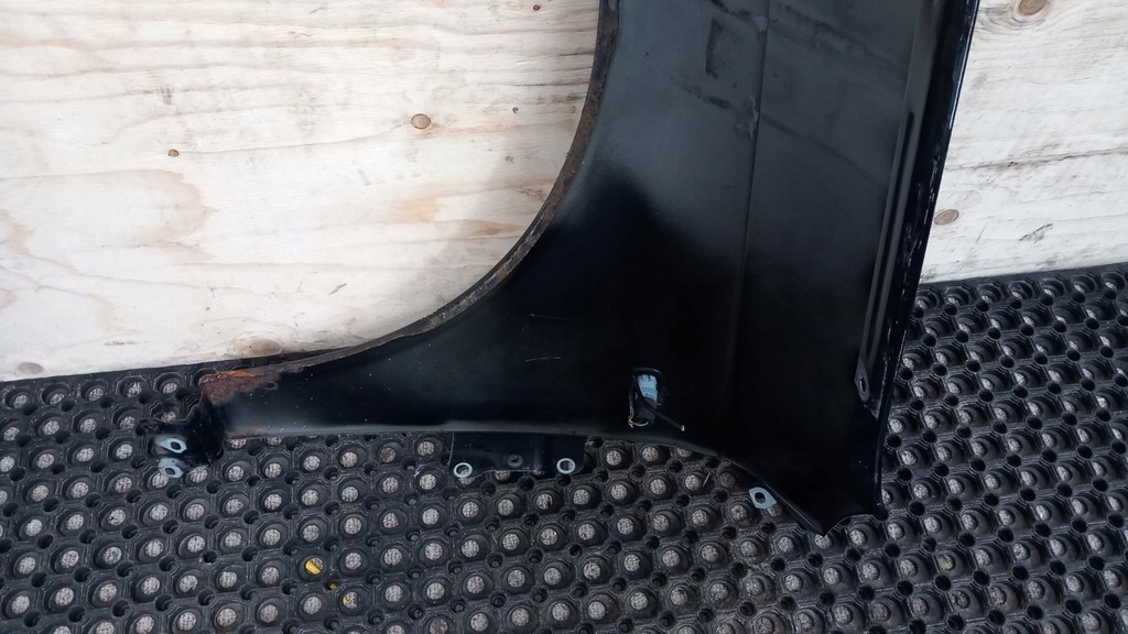 фото №9, Audi a4 b7 sedan kombi крила перед правий