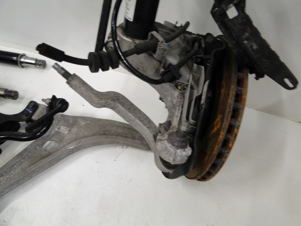 фото №7, Mercedes glb 247 x247 поворотный кулак рычаг лапа правое амортизатор 200d