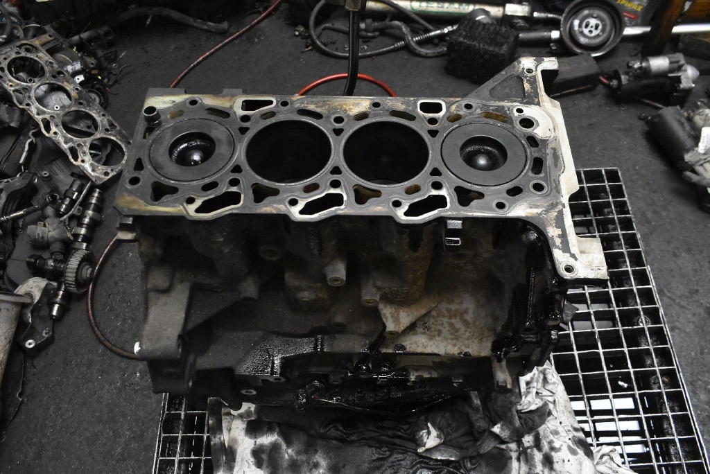 Блок низ  двигатель wał citroen jumper 2 2 2.2 hdi 100 km 99-15 Киев