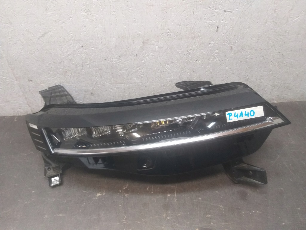 Купити Фара перед правий renault megane v 5 e tech e-tech full led 260102443r