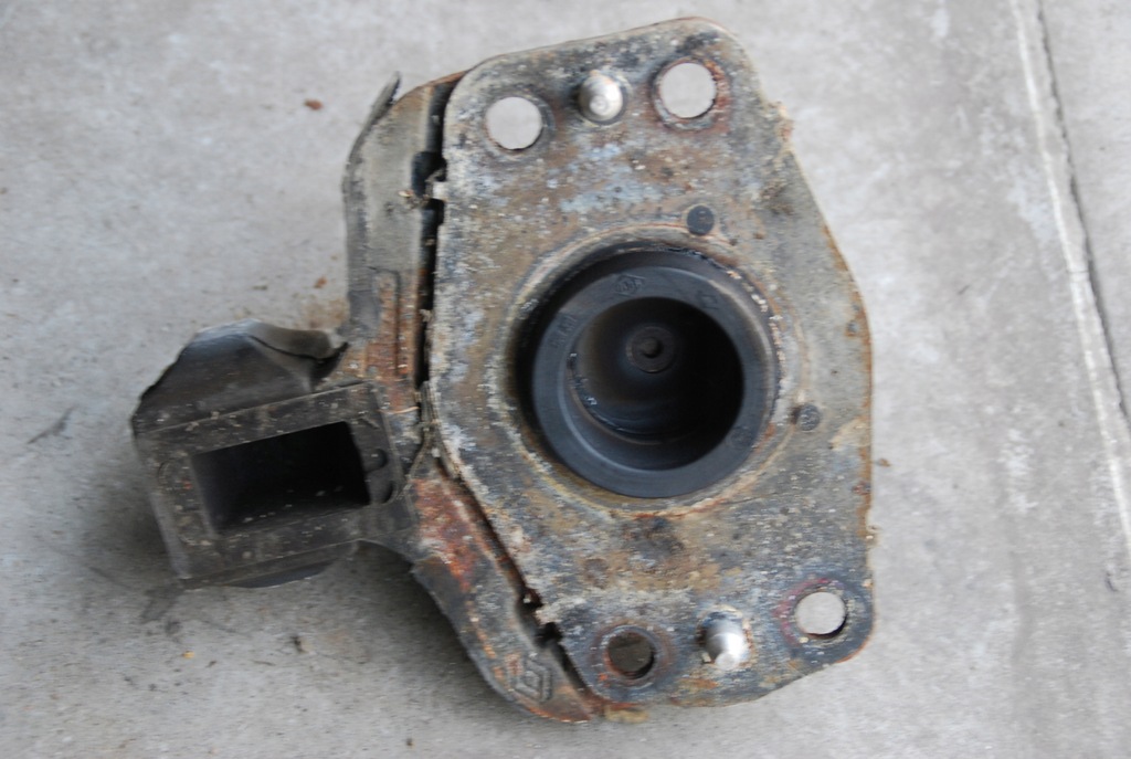 фото №3, Кронштейн подушка двигателя renault master ii