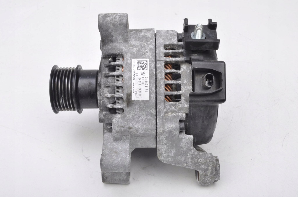 фото №1, Bmw x1 f48 2.0 16v генератор 8634124