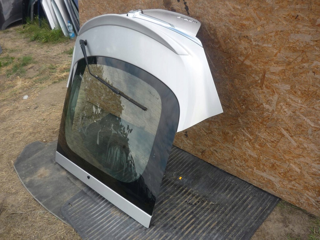 фото №2, Крышка багажника задняя стекло opel insignia