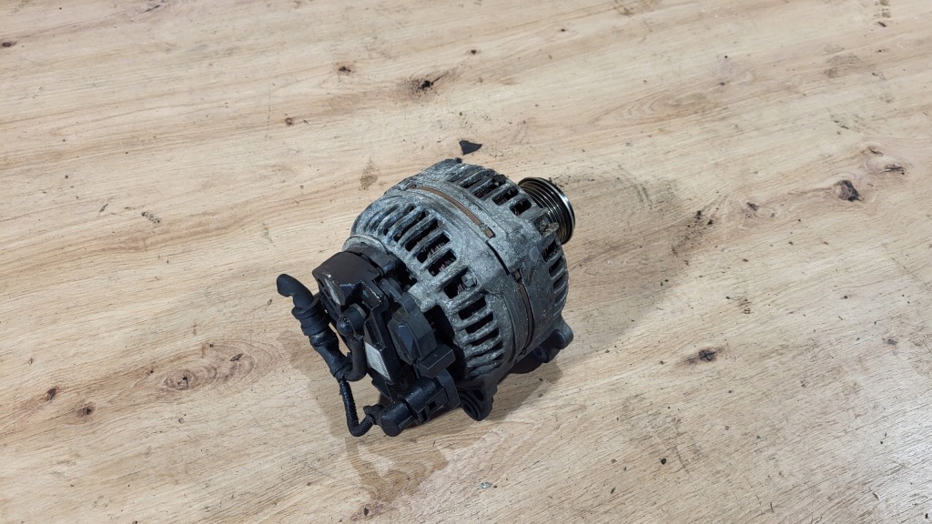 Генератор vw golf 5 v 2,0 tdi 06f903023f 140a Оригинал