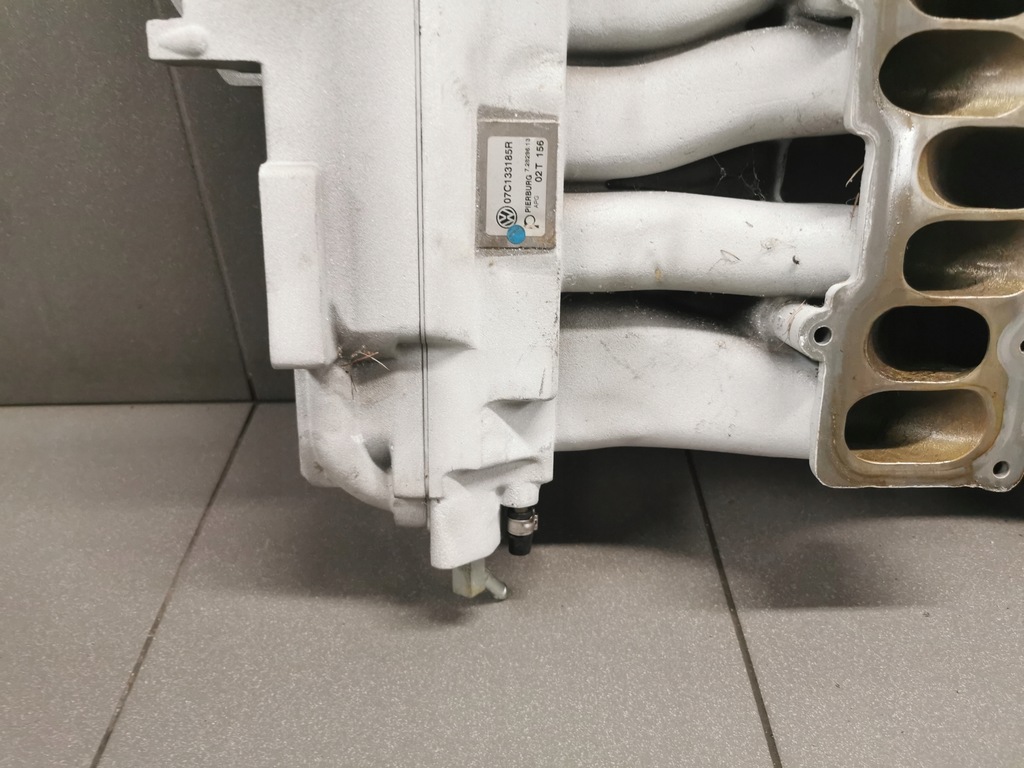 фото №10, Volkswagen оригинальный номер 07c133185r коллектор всасывающий