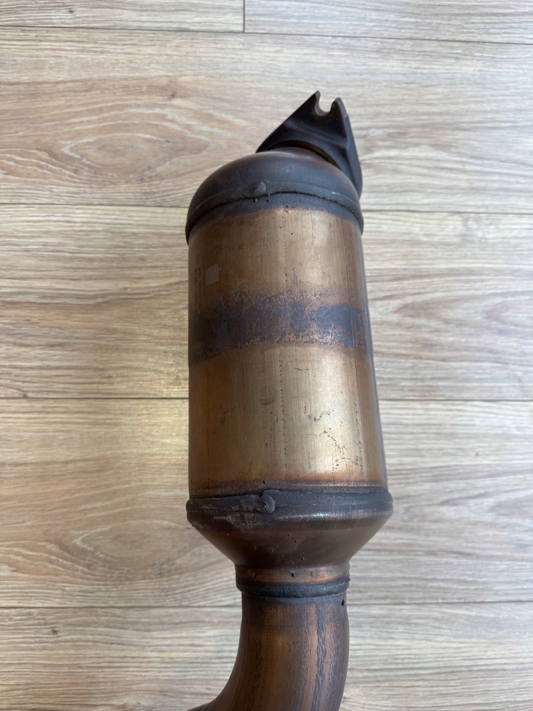 фото №8, Dodge challenger charger srt 6.4 правый катализатор 2015+