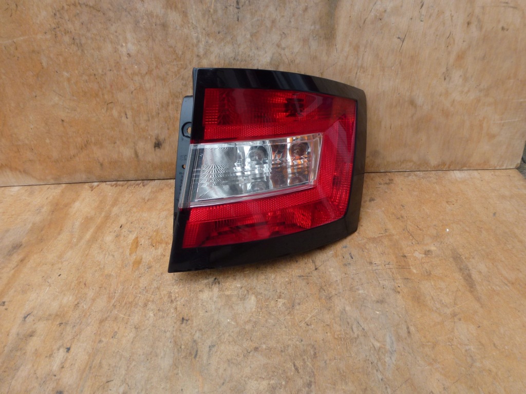 фото №1, Лампа задняя задняя правая skoda fabia iii kombi оригинал