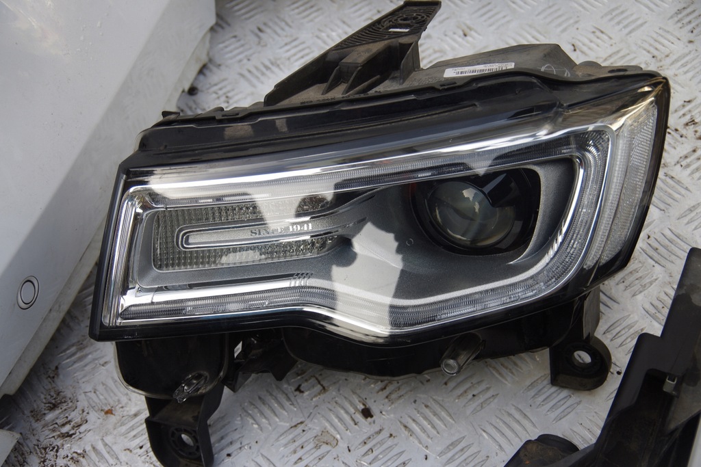 фото №10, Перед бампер капот крила jeep grand cherokee wk2 lift pw7 bright white