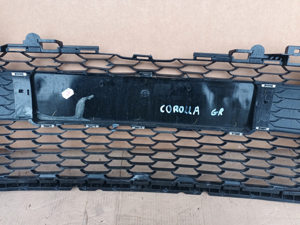 фото №8, Решітка w бампер toyota corolla e21 gr середня